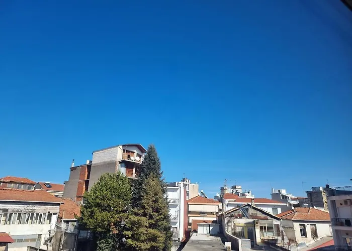 In Centre By Open * Trípoli